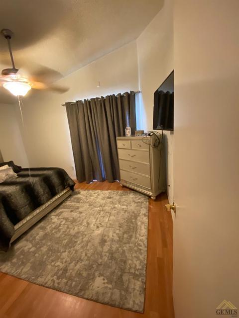 1024 Eubanks Ave, Bakersfield, CA 93307 photo 5