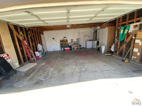 1024 Eubanks Ave, Bakersfield, CA 93307 photo 15