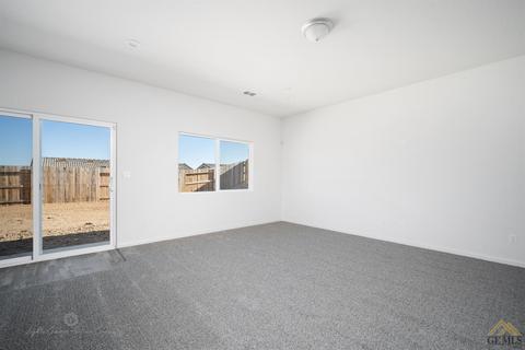 10005 Turning Leaf Ln, Bakersfield, CA 93306 photo 7