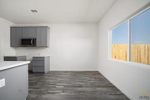 10005 Turning Leaf Ln, Bakersfield, CA 93306 photo 10