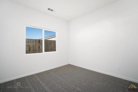 10005 Turning Leaf Ln, Bakersfield, CA 93306 photo 11
