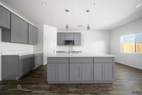 10005 Turning Leaf Ln, Bakersfield, CA 93306 photo 8