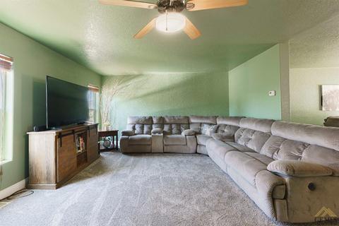18061 Hambletonian Dr, Tehachapi, CA 93561 photo 14