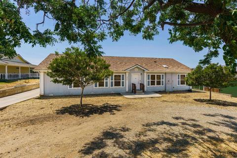 18061 Hambletonian Dr, Tehachapi, CA 93561 photo 2