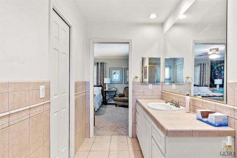 24020 Jacaranda, Tehachapi, CA 93561 photo 23