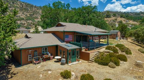 24020 Jacaranda, Tehachapi, CA 93561 photo 31