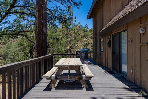 25521 Paramount, Tehachapi, CA 93561 photo 23