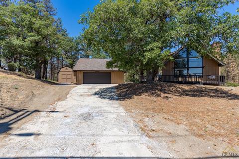 25521 Paramount, Tehachapi, CA 93561 photo 2