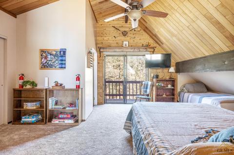 25521 Paramount, Tehachapi, CA 93561 photo 14