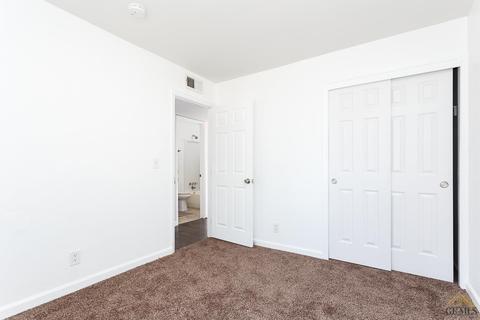 1125 Iris St, Wasco, CA 93280 photo 17