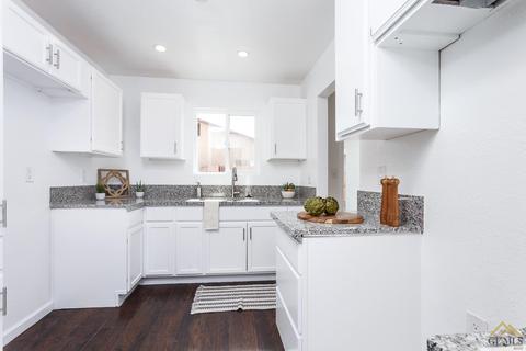 1125 Iris St, Wasco, CA 93280 photo 7