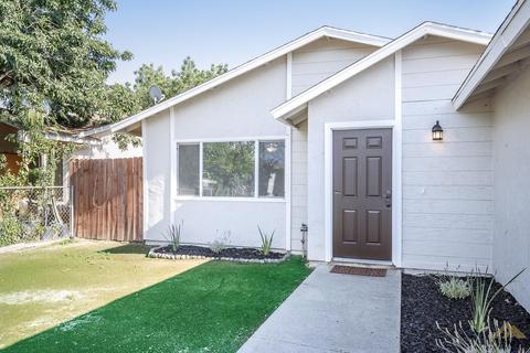 1125 Iris St, Wasco, CA 93280 photo 3