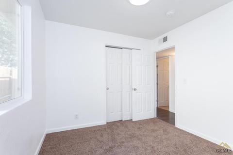 1125 Iris St, Wasco, CA 93280 photo 13