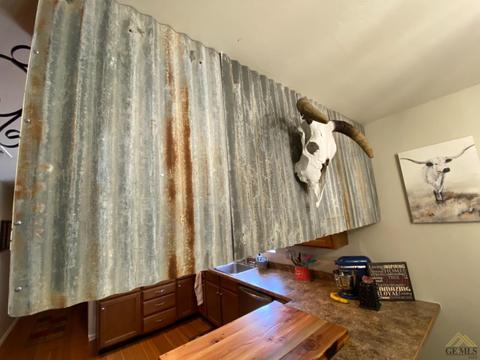 27596 Maple St, Taft, CA 93268 photo 10