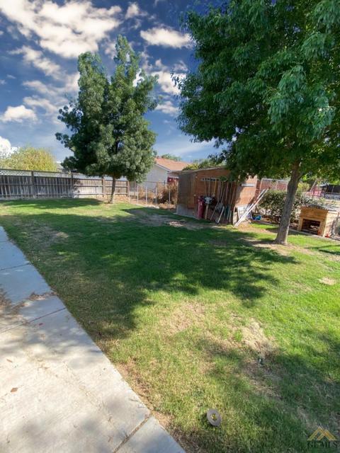 27596 Maple St, Taft, CA 93268 photo 27