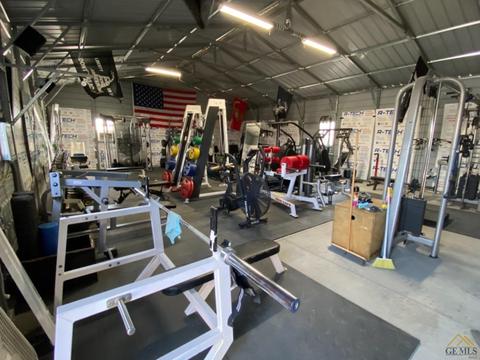 27596 Maple St, Taft, CA 93268 photo 33