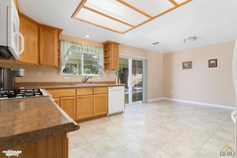 17300 Atoka Dr, Tehachapi, CA 93561 photo 10