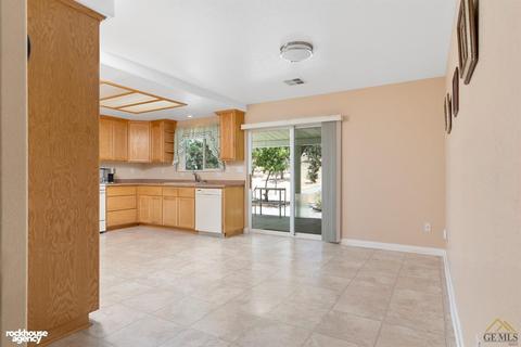 17300 Atoka Dr, Tehachapi, CA 93561 photo 8