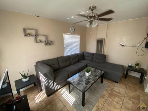 605 3rd St, Taft, CA 93268 photo 4