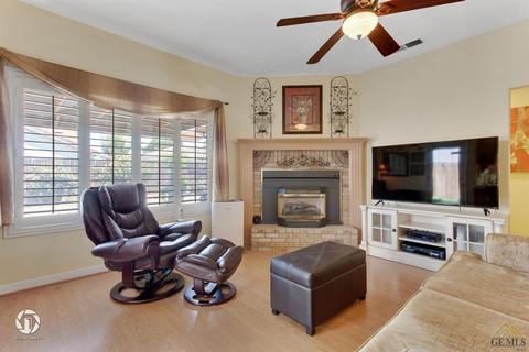 9012 Winlock St, Bakersfield, CA 93312 photo 11