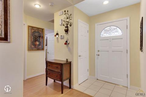 9012 Winlock St, Bakersfield, CA 93312 photo 8