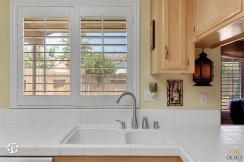 9012 Winlock St, Bakersfield, CA 93312 photo 20