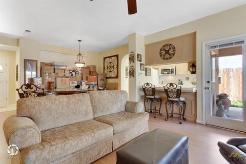 9012 Winlock St, Bakersfield, CA 93312 photo 13
