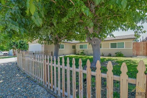 209 Ash St, Taft, CA 93268 photo 3