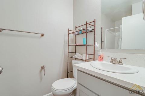 209 Ash St, Taft, CA 93268 photo 22