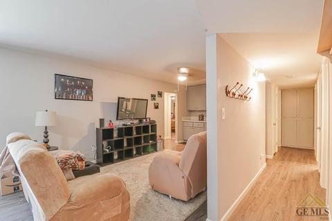 209 Ash St, Taft, CA 93268 photo 7