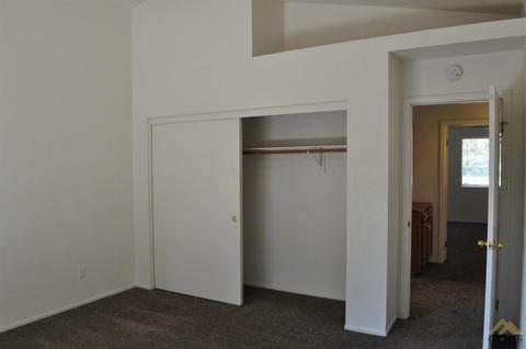7417 Stone Breakers Ave, Bakersfield, CA 93313 photo 12