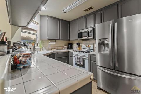 405 Taylor St, Taft, CA 93268 photo 9