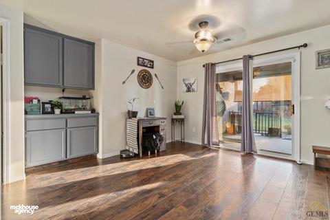 405 Taylor St, Taft, CA 93268 photo 3