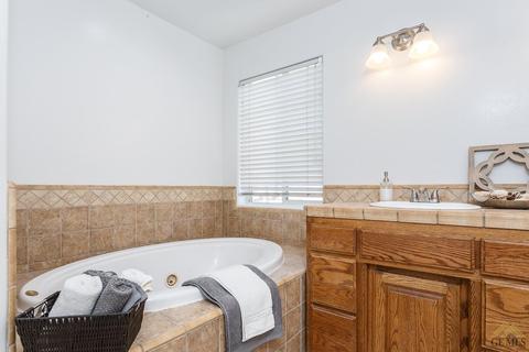 27900 Rustler Ave, Tehachapi, CA 93561 photo 33