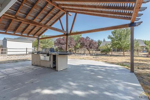 27900 Rustler Ave, Tehachapi, CA 93561 photo 5