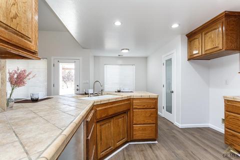 27900 Rustler Ave, Tehachapi, CA 93561 photo 19