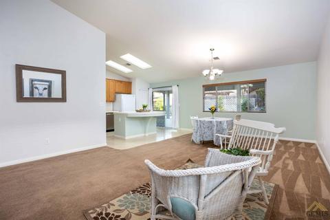 11713 Copernicus Ave, Bakersfield, CA 93312 photo 4