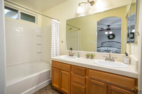 11713 Copernicus Ave, Bakersfield, CA 93312 photo 18