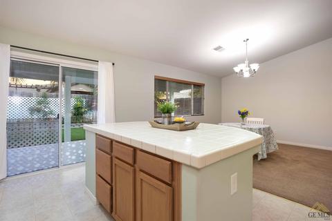 11713 Copernicus Ave, Bakersfield, CA 93312 photo 13