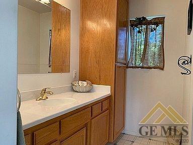 212 Jackson St, Taft, CA 93268 photo 13
