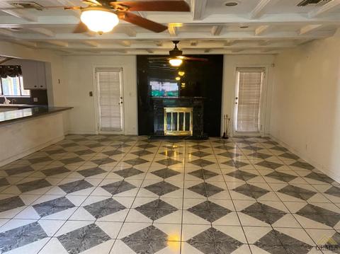 1901 8th Ave, Delano, CA 93215 photo 2