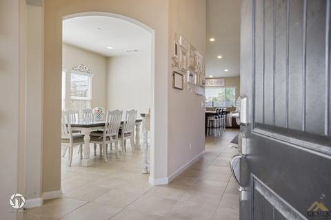 5901 Maine Ave, Bakersfield, CA 93313 photo 4