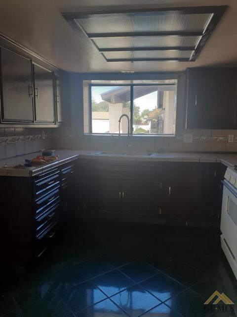 3705 Mccourry St, Bakersfield, CA 93304 photo 5