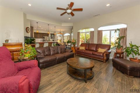 402 Palm St, Taft, CA 93268 photo 7