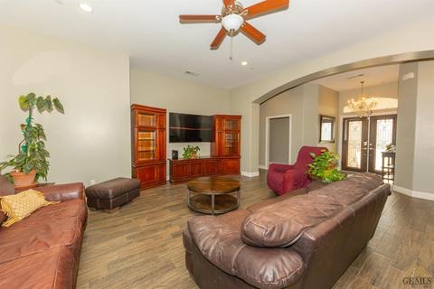 402 Palm St, Taft, CA 93268 photo 9