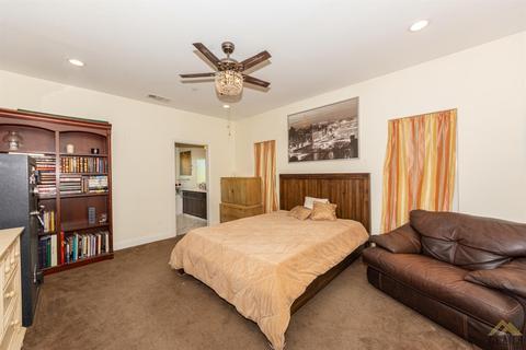 402 Palm St, Taft, CA 93268 photo 17
