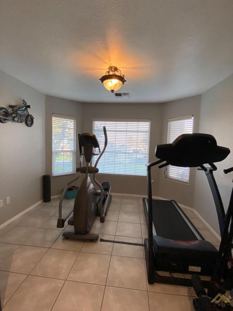 449 Terrace Dr, Taft, CA 93268 photo 10