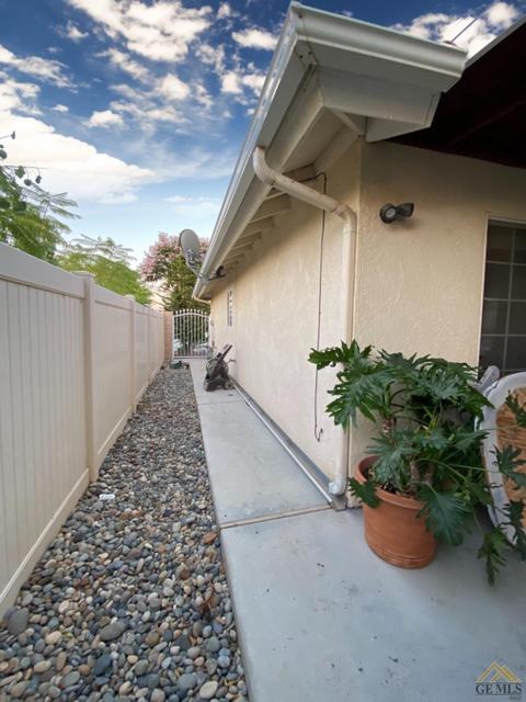 449 Terrace Dr, Taft, CA 93268 photo 39