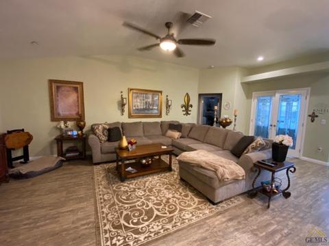 449 Terrace Dr, Taft, CA 93268 photo 11