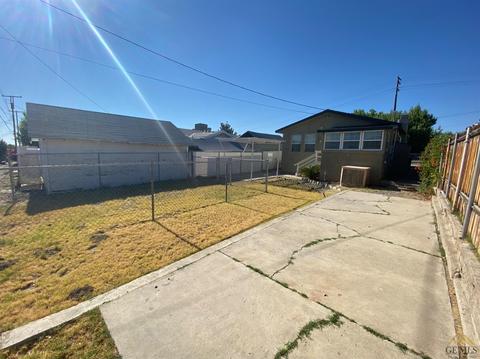 320 E St, Taft, CA 93268 photo 14